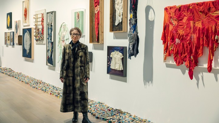 【HILLS LIFE DAILY】古布に宿る歴史の上に自身の時間を縫いとめていく、沖潤子の作品