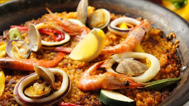 虎ノ門ヒルズ「Bar Espanol PICAR」
ディナータイムに10,000円以上ご利用の方は10％OFF！（テイクアウトは除く）