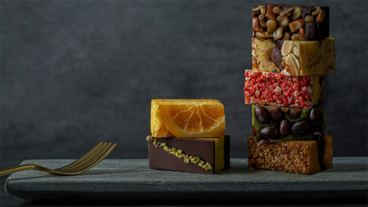 虎ノ門ヒルズ「パティスリー パブロフ」
3,000円以上お買上げの方は5％OFF！