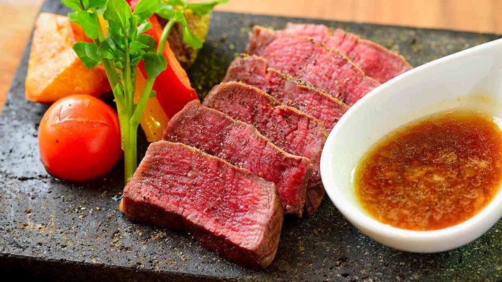 虎ノ門ヒルズ「和食バル 音音」
店内でお食事をご利用の方にソフトドリンク1杯サービス！（ディナーコースは除く、お一人様1杯限り）