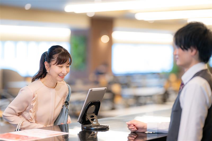 麻布台ヒルズにて顔認証決済サービス体感イベントを開催！
ご来場のオフィスワーカーにはNECノベルティをプレゼント！