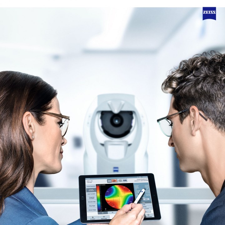 麻布台ヒルズ「金子眼鏡店」
最新の機器での視力測定を無料でご体験いただけます！